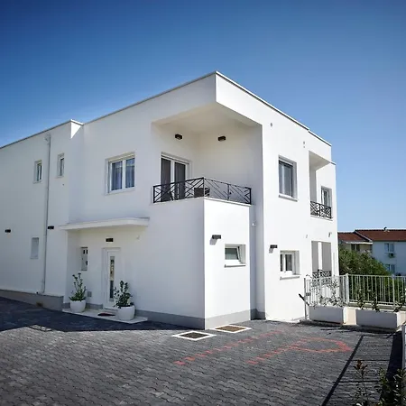 Apartment Kelava